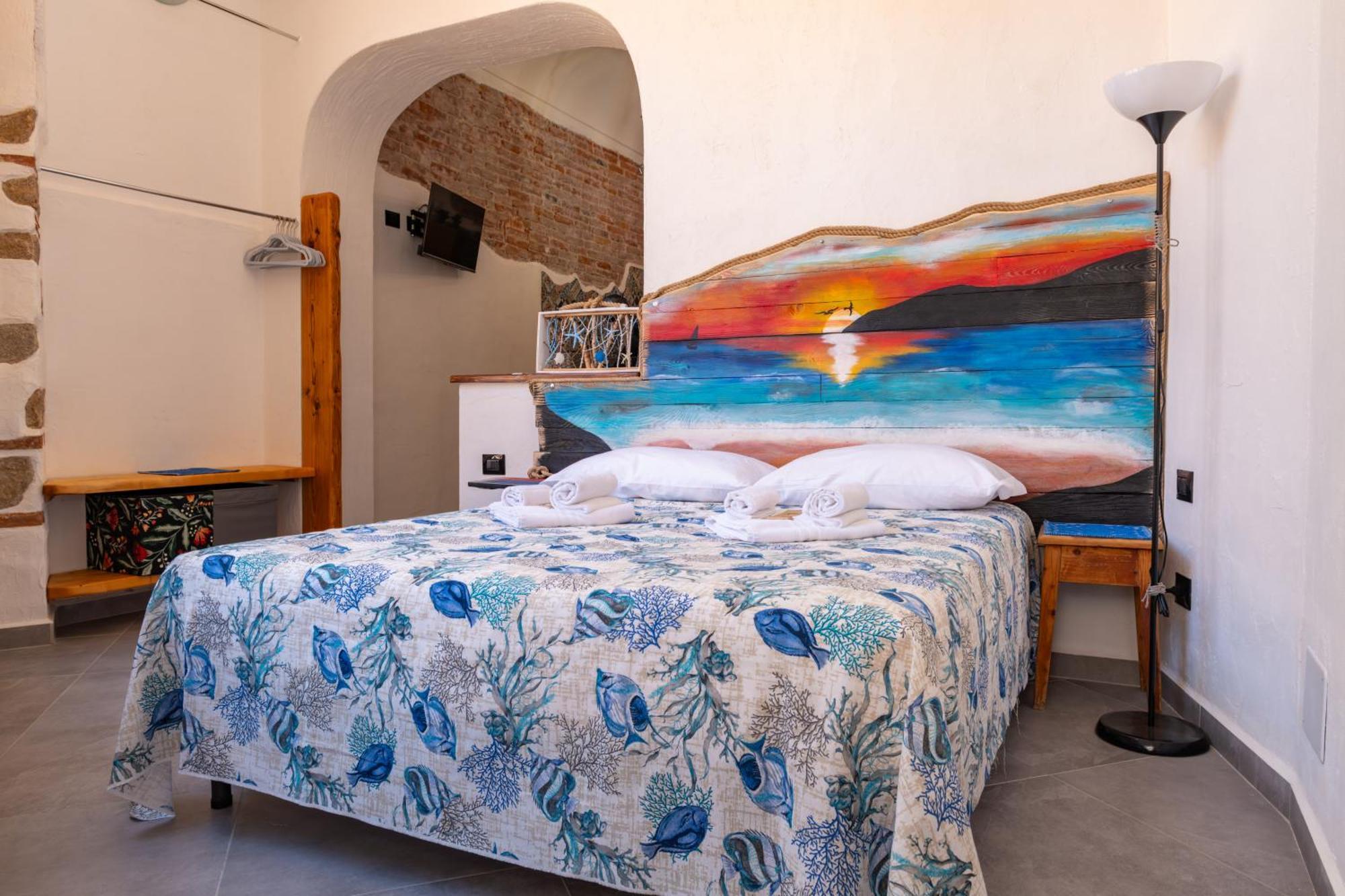 La Casa Di Dario Hotel La Maddalena  Exterior photo